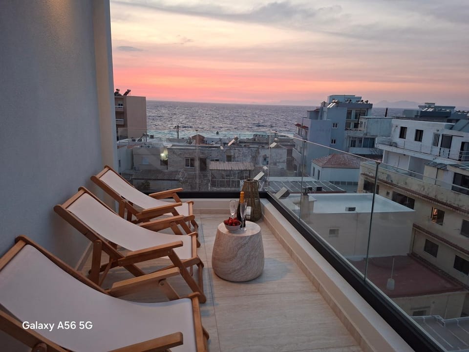 View (from property/room), Balcony/Terrace, Sea view