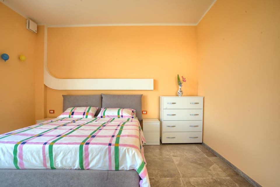 Iris - Costadoro Holiday Home Apartment in Imperia