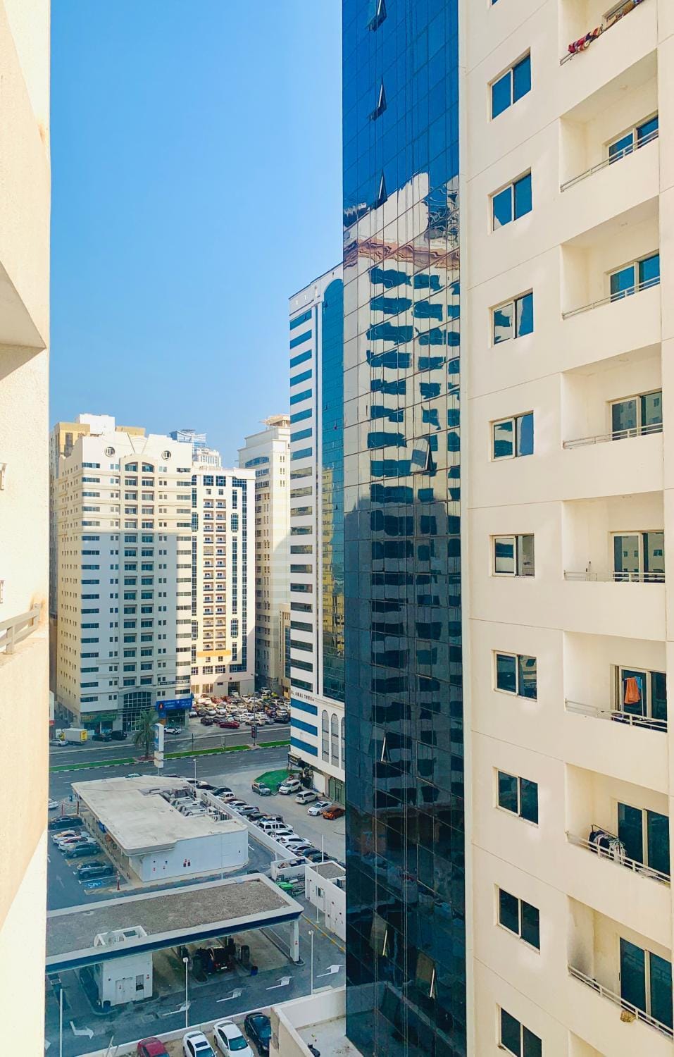 The Borderline Suite - Modern Sky View at Dubai-Sharjah Border Apartment in Al Sharjah