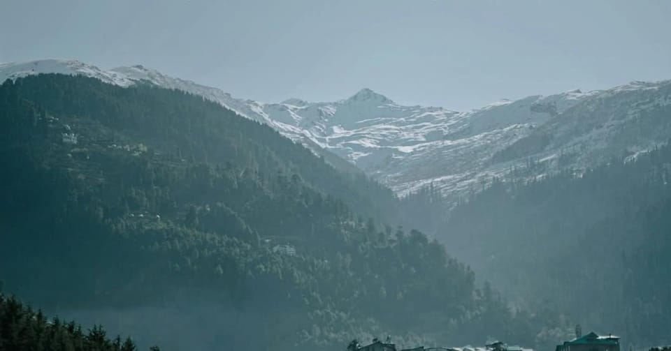 Nearby landmark, Day, Natural landscape, Winter, Hiking, Mountain view