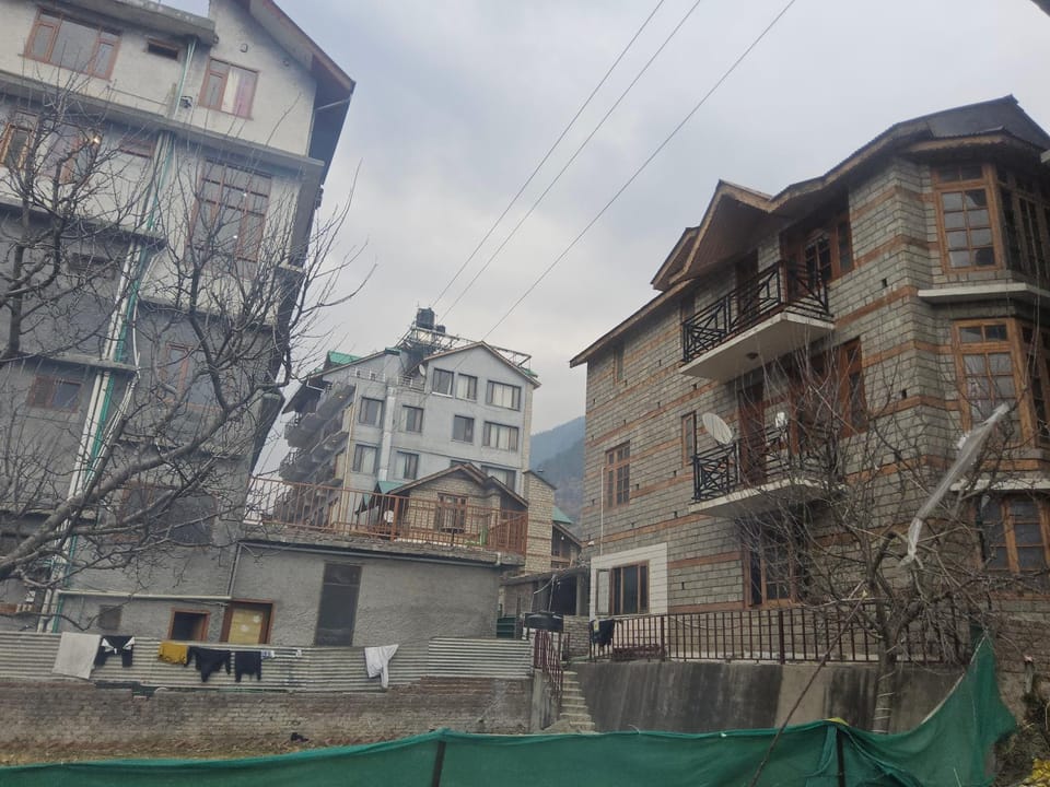 Property building, Day, Neighbourhood, Street view