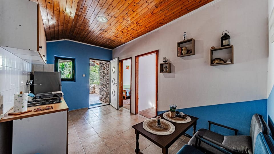 Kitchen or kitchenette, Decorative detail