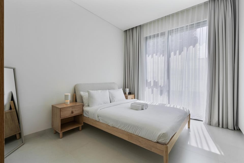 Bed, Bedroom, towels, wardrobe