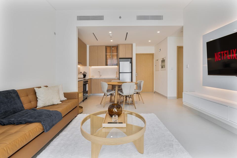 Living room, Dining area, kitchen