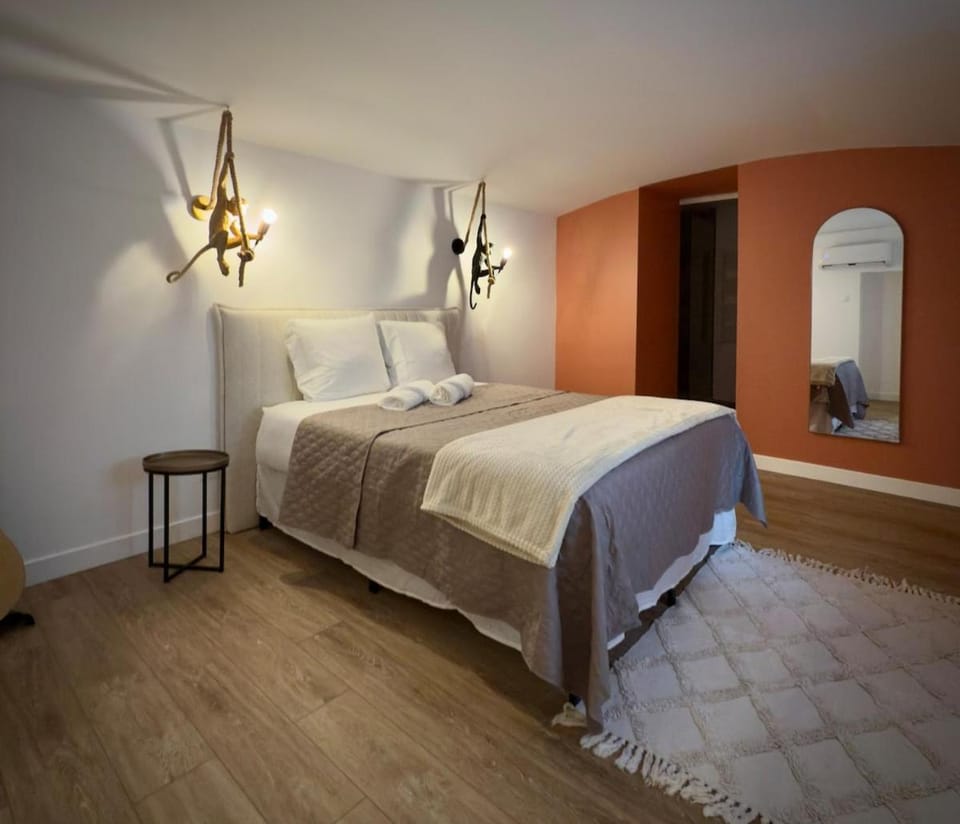 Nancy-Place, P01, Grand appartement proche gare cinéma jacuzzi Apartment in Nancy