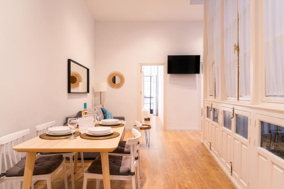 TV and multimedia, Living room, Dining area