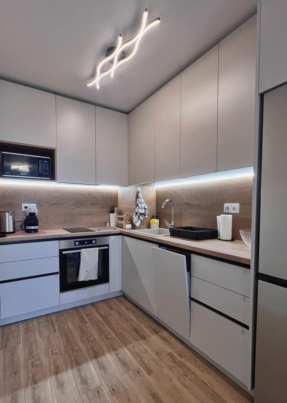 Kitchen or kitchenette, kitchen
