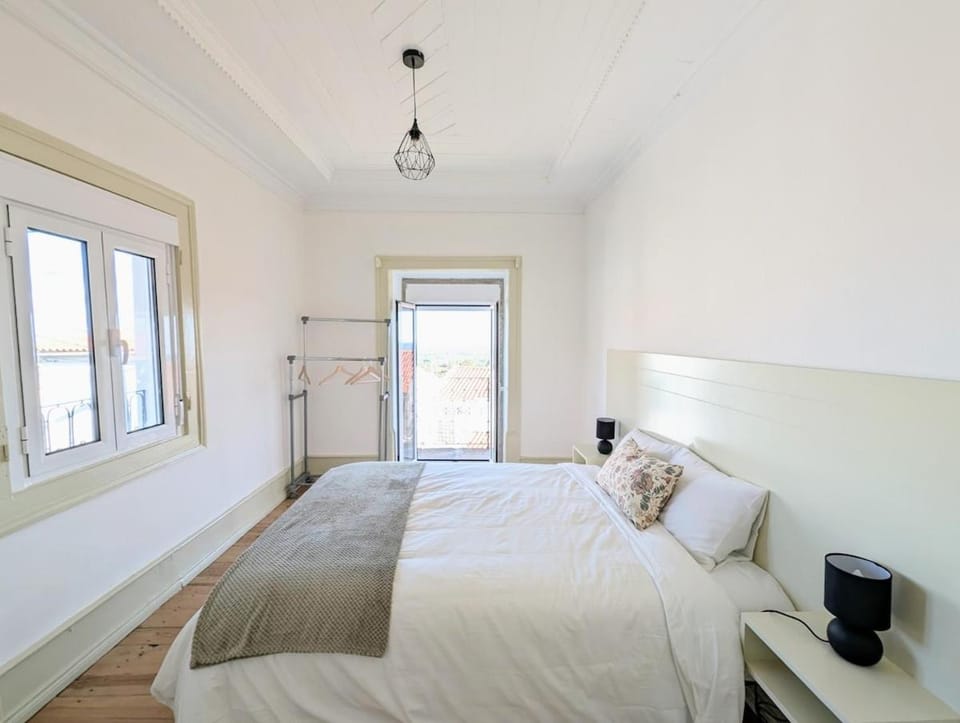 View (from property/room), View (from property/room), Bedroom, Mountain view, Mountain view, Quiet street view