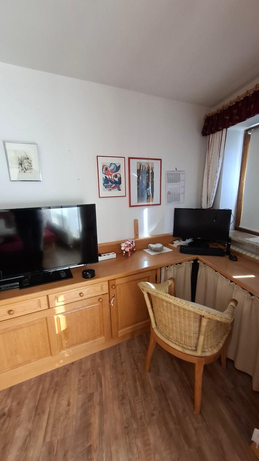 Property building, Living room