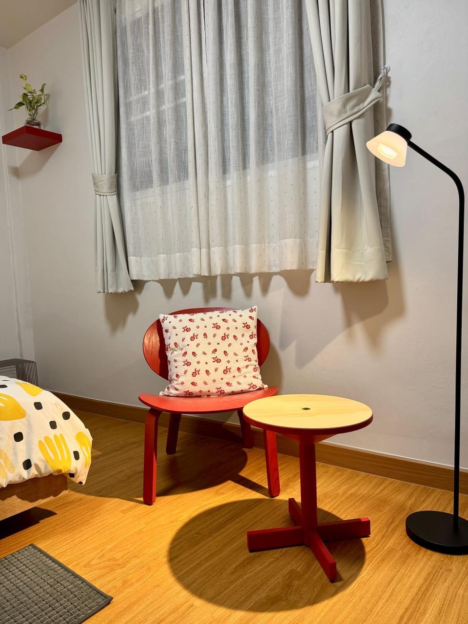 Photo of the whole room