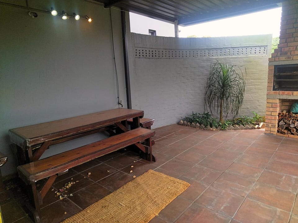 Patio, BBQ facilities