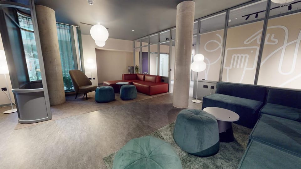 Seating area