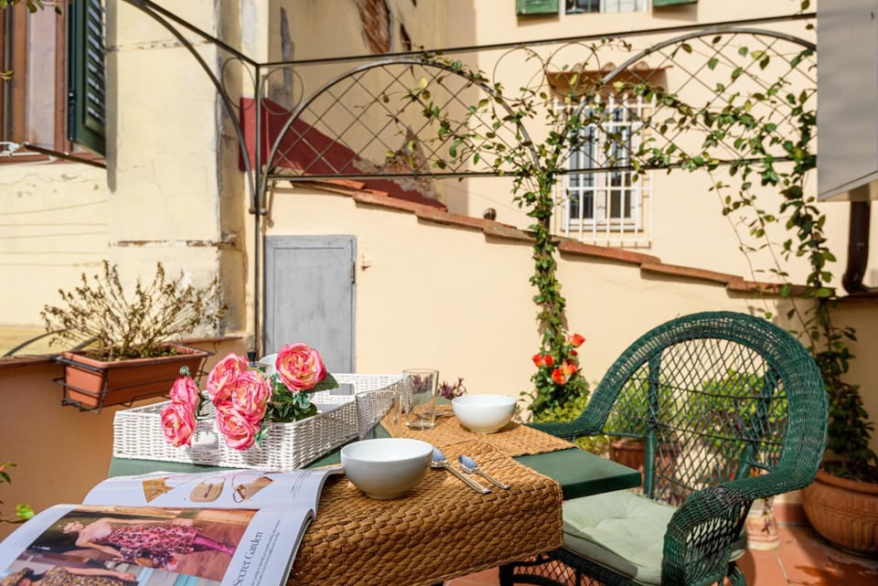 Balcony/Terrace, Dining area