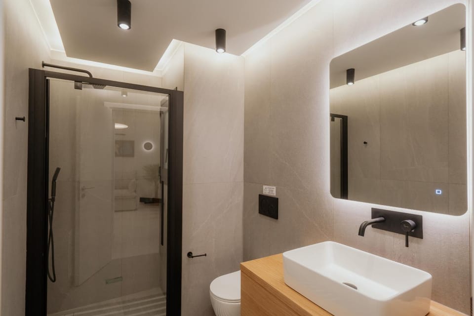 Modern 1BR Designer Suite by the Metro Apartment in Athens