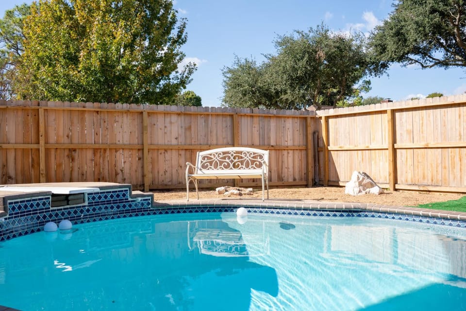 Evergreen peaceful home Apartment in Mission Bend