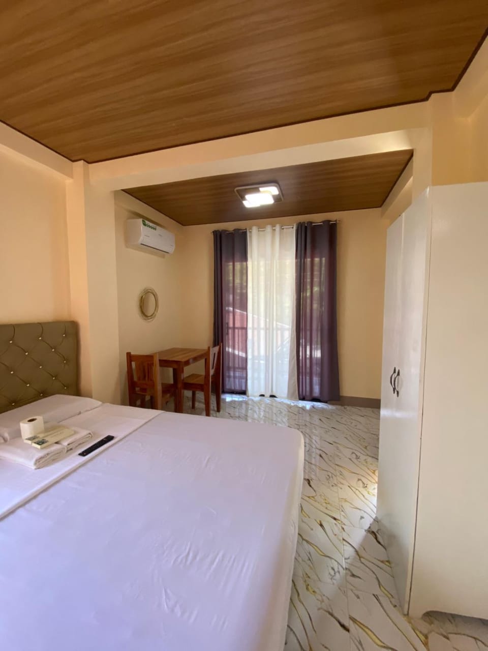 Rosateria Guest House Bed and Breakfast in Siquijor