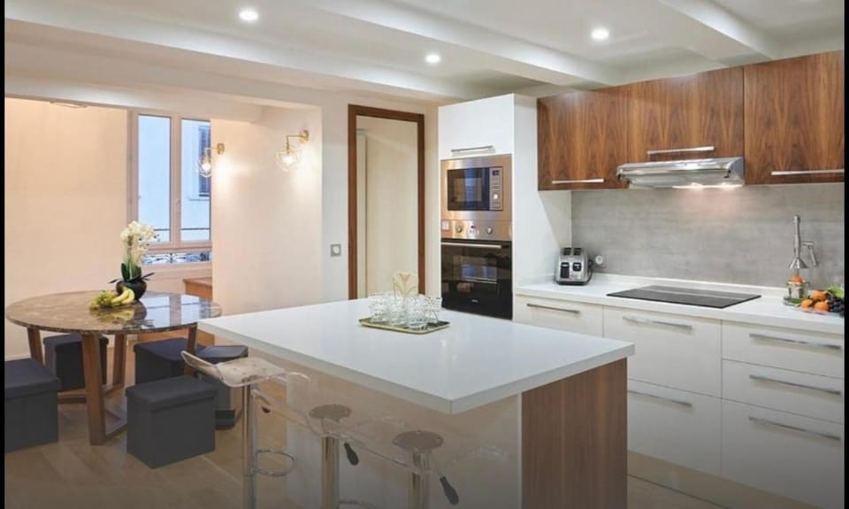 Central luxury duplex Apartment in Cannes