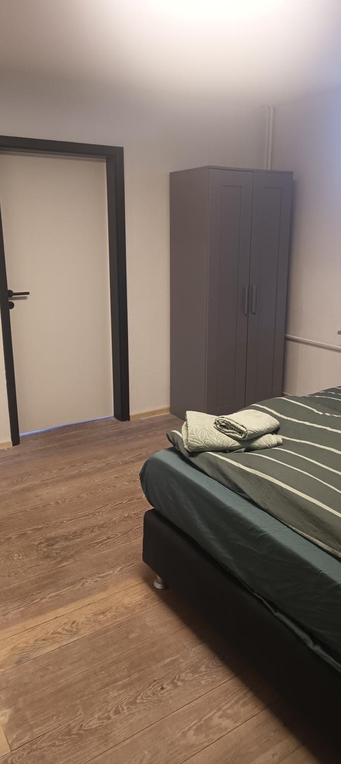 Bedroom, wardrobe