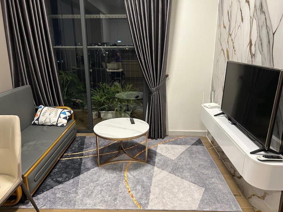 Comfy HOME 1BR in Ecopark Westbay A Apartment in Vietnam