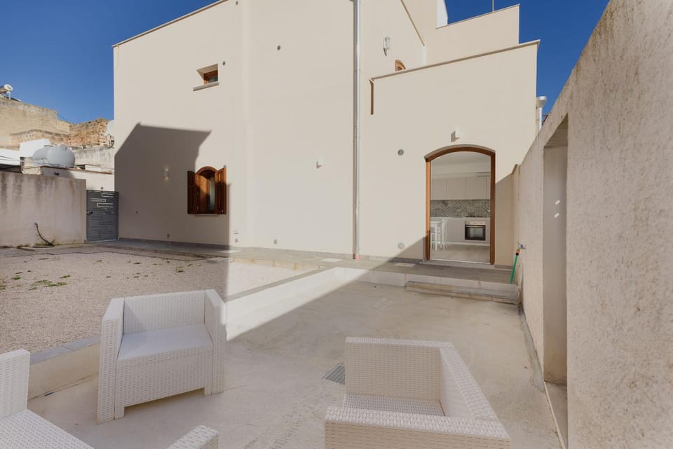 Property building, Patio