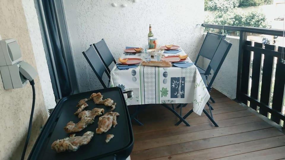 Patio, View (from property/room), Balcony/Terrace, Dining area