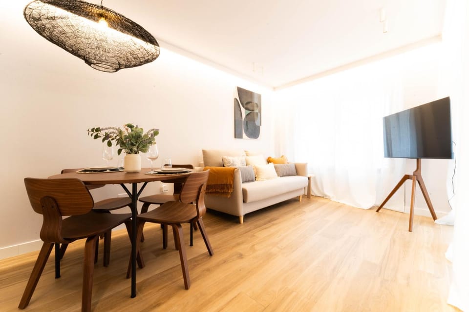 TV and multimedia, Dining area
