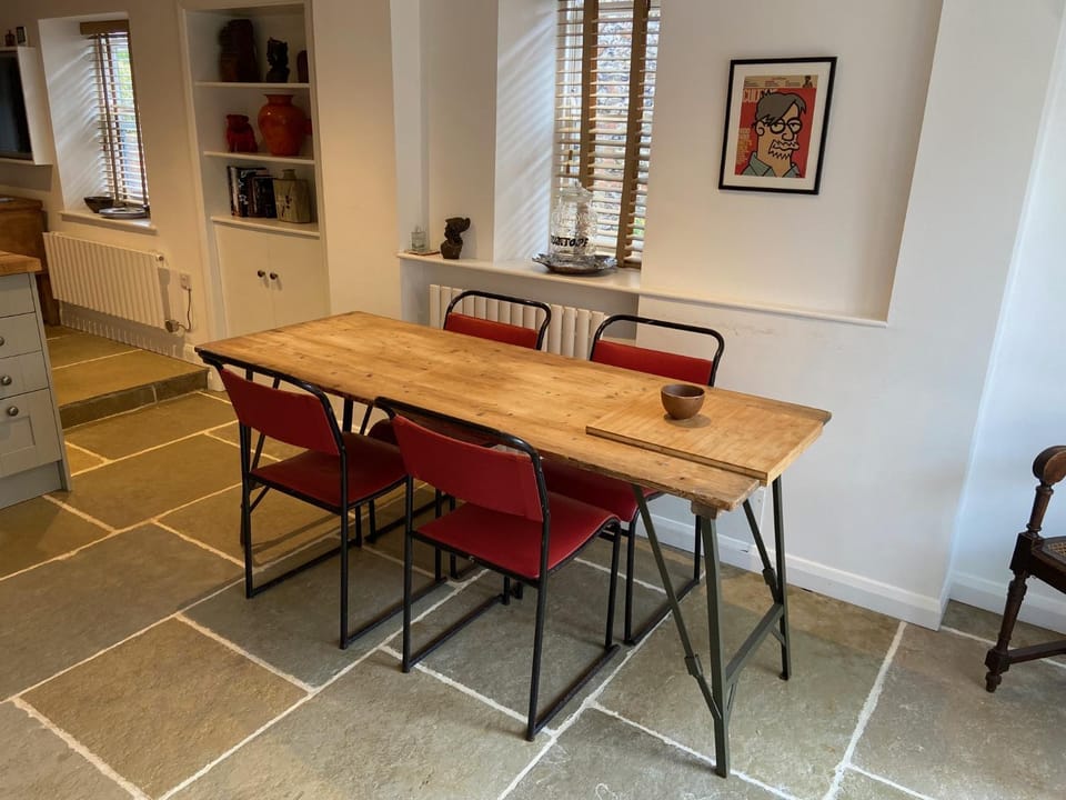 Dining area, kitchen