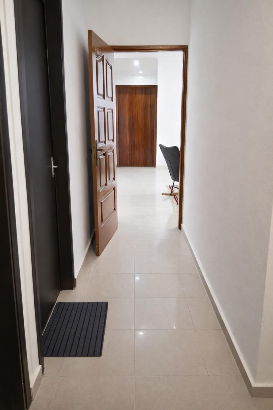 Property building, Photo of the whole room