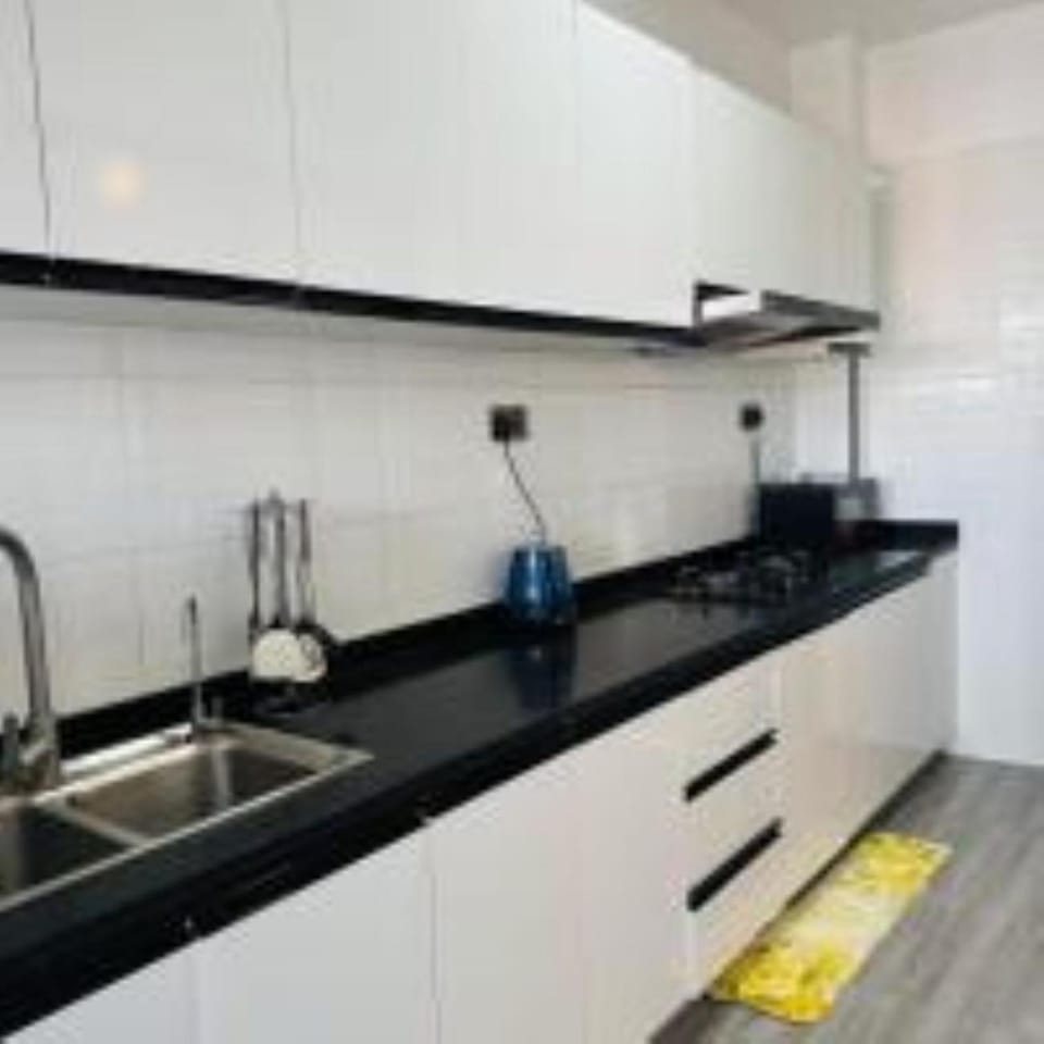supreme executive fully furnished three bedroom apartment with breathtaking city views which features a swimming pool,fully fitted gym ,child play area and proximity to major shopping centers and restaurants Apartment in Nairobi