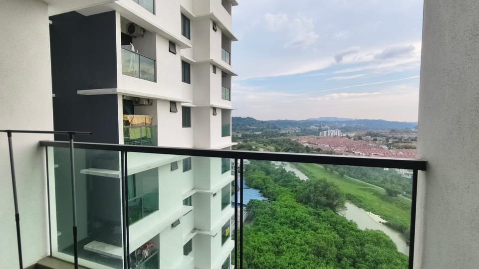 Day, Natural landscape, View (from property/room), Balcony/Terrace, City view, Mountain view