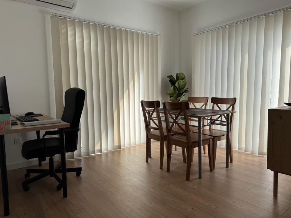 Living room, Business facilities, Dining area