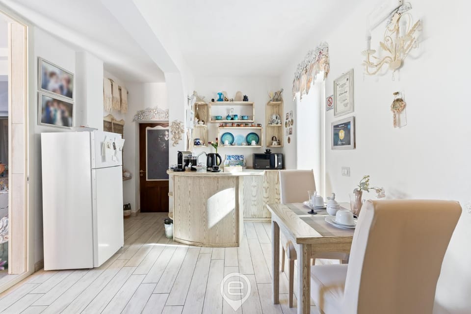 Estay - Domo Antico Borgo Bed and Breakfast in Oristano