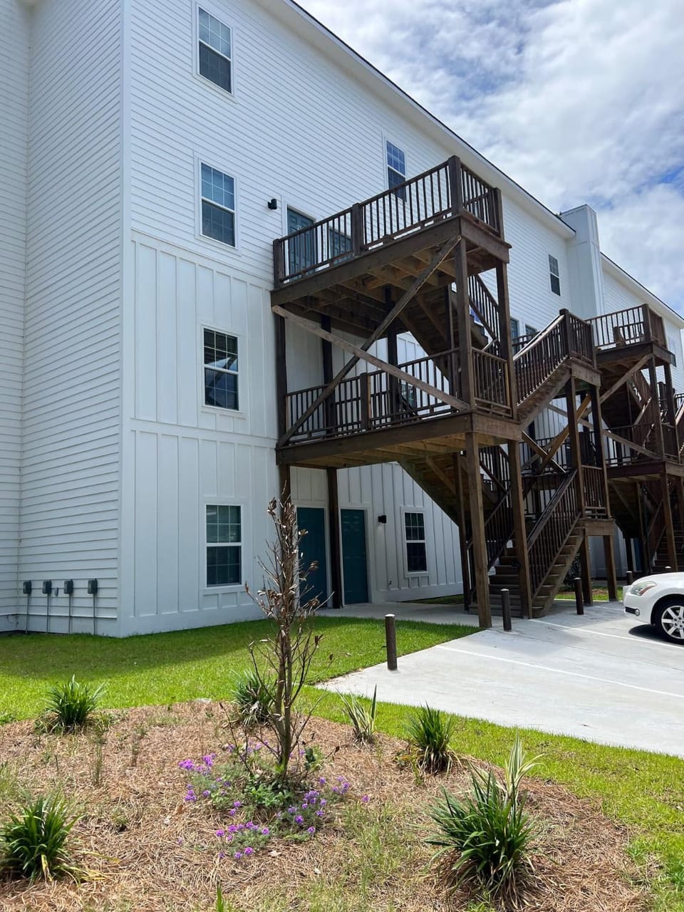 Modern 2BR Townhouse Near SGMC, VSU & Moody AF Apartment in Valdosta