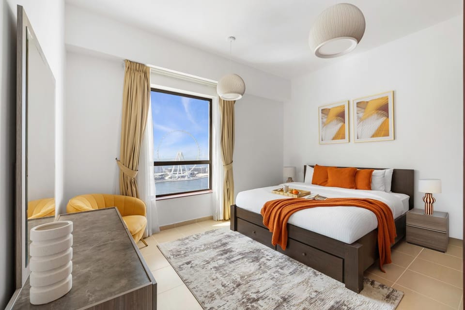 Bed, Photo of the whole room, Bedroom, towels, air conditioner