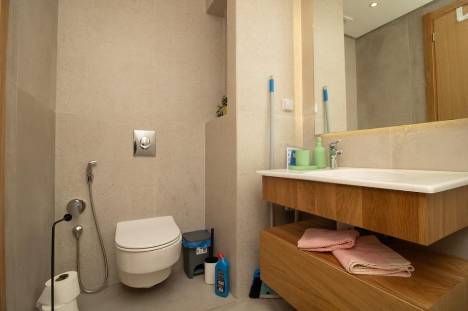 SkyRise Studios Apartment in Casablanca