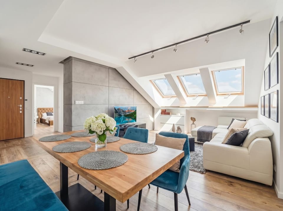 Living room, Seating area, Dining area