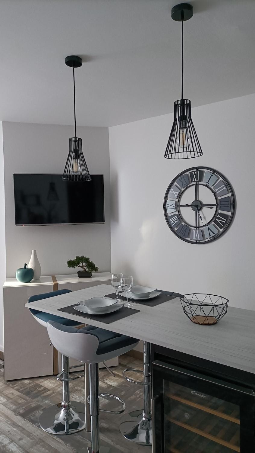 TV and multimedia, Dining area