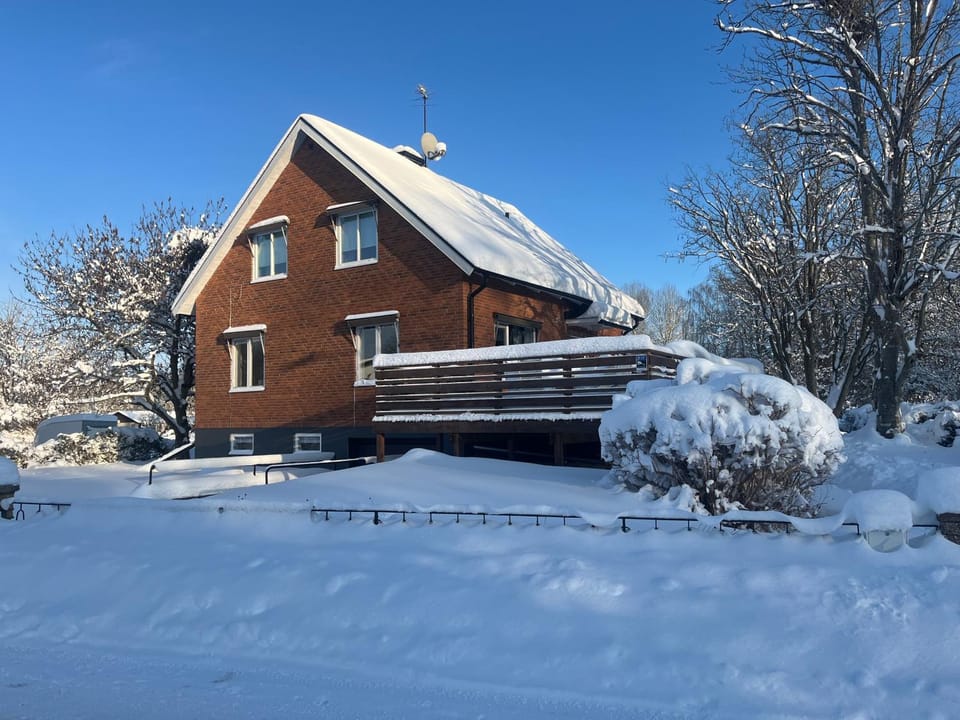 Property building, Winter