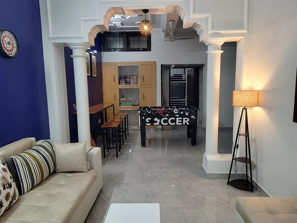 Communal lounge/ TV room