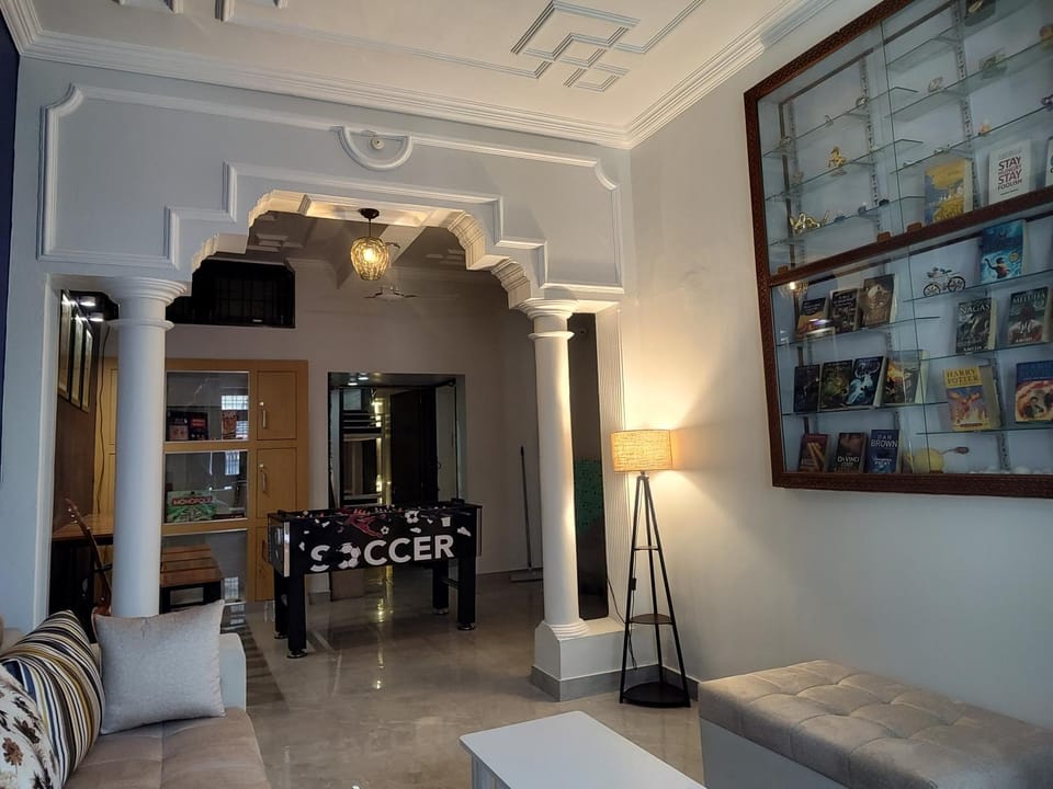 Communal lounge/ TV room