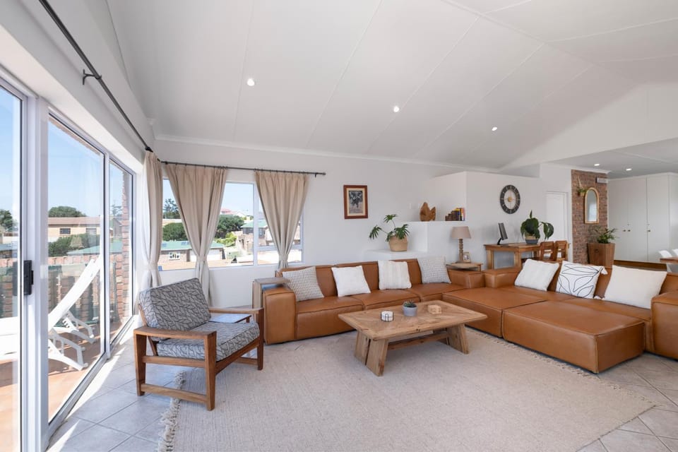 Lounge or bar