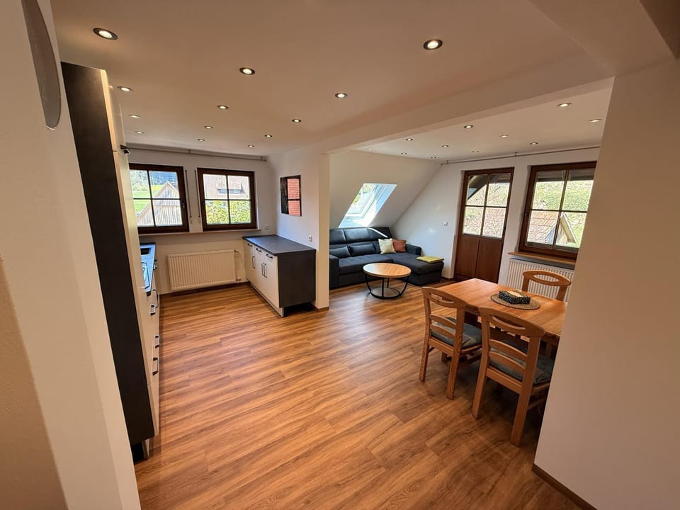 Oberbauernhof - Wohnung Hasacker -- Neue Wohnung im schönen Schwarzwaldhaus Apartment in Ortenau