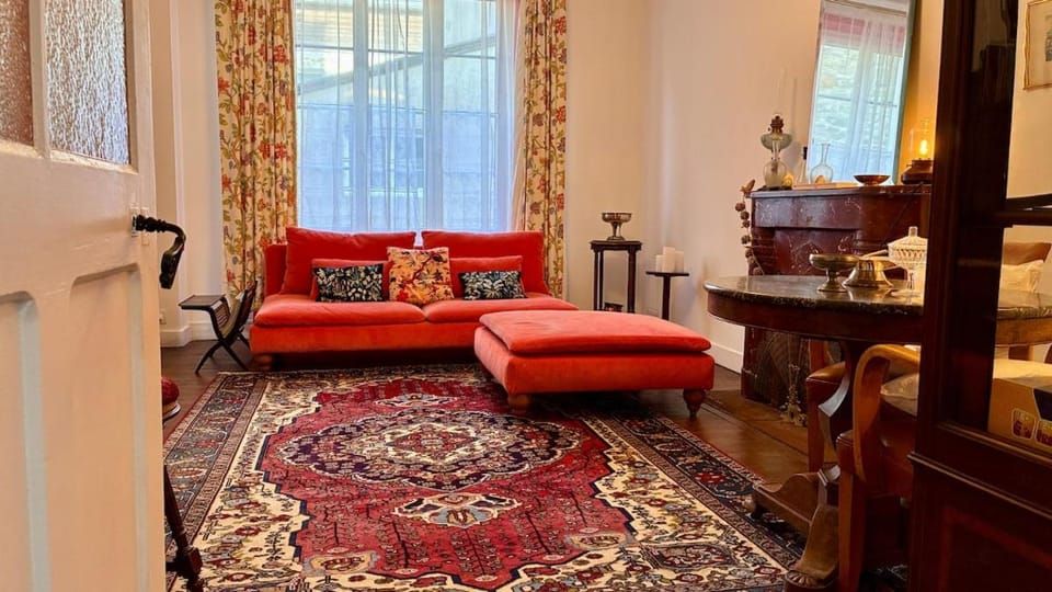 Ti mod-kozh - port et commerces à pieds House in Finistere