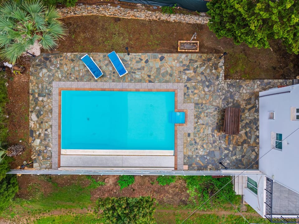 Pool view, Swimming pool