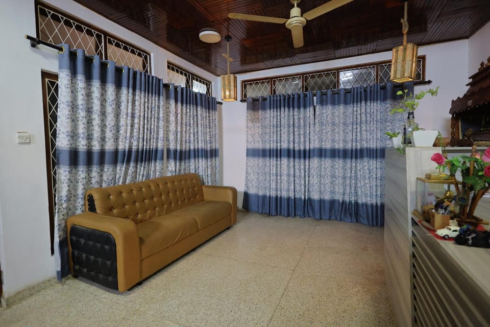 DJ Guest House Bed and Breakfast in Sri Lanka