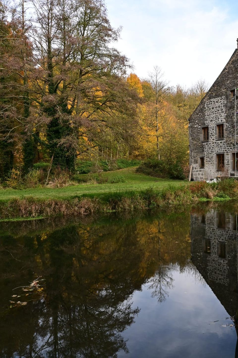 Gîte du Château de Spontin - 8 chaussée de Dinant - 5530 Spontin Bed and Breakfast in Wallonia, Belgium