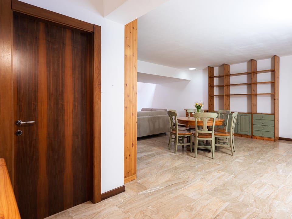 Bed, Bathroom, Coffee/tea facilities, hair dryier, internet, towels, kitchen