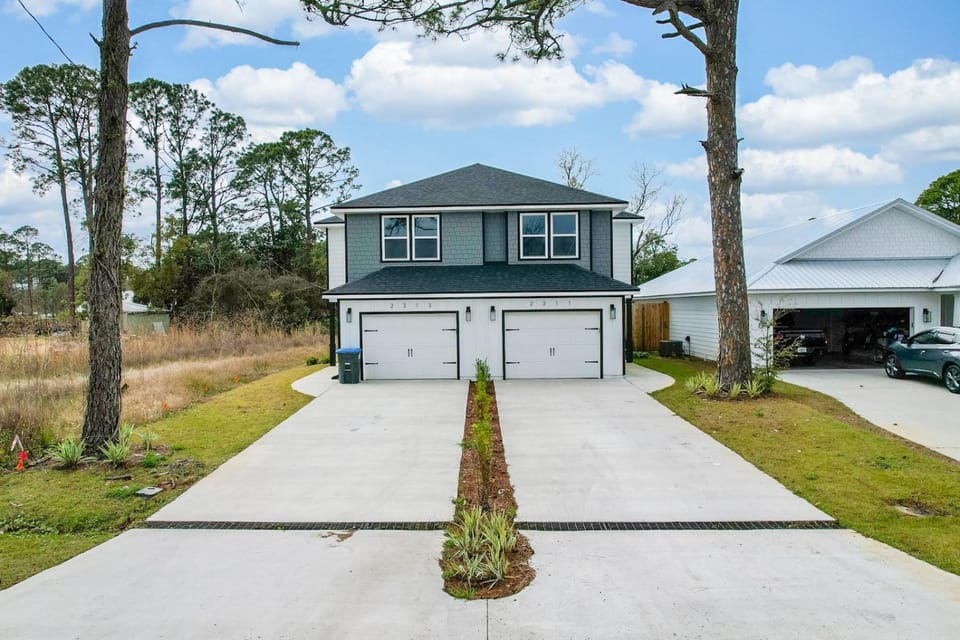 Book Me Baby! Whispering Palms at PCB House in Upper Grand Lagoon