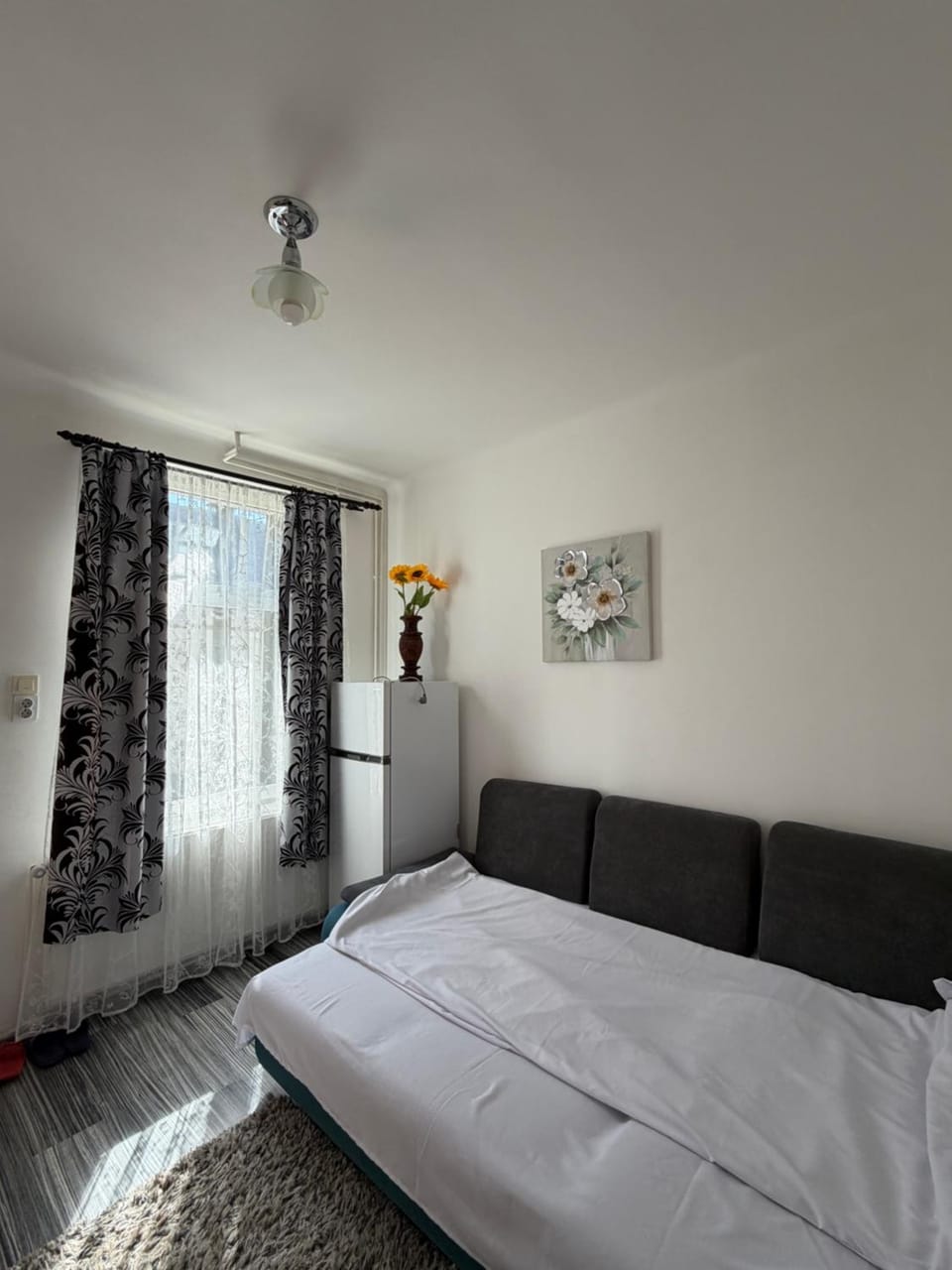 Middle House Apartment in Brasov