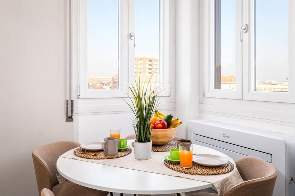 Luminoso Appartamento panoramico a 50m dalla Metropolitana Apartment in Sesto San Giovanni